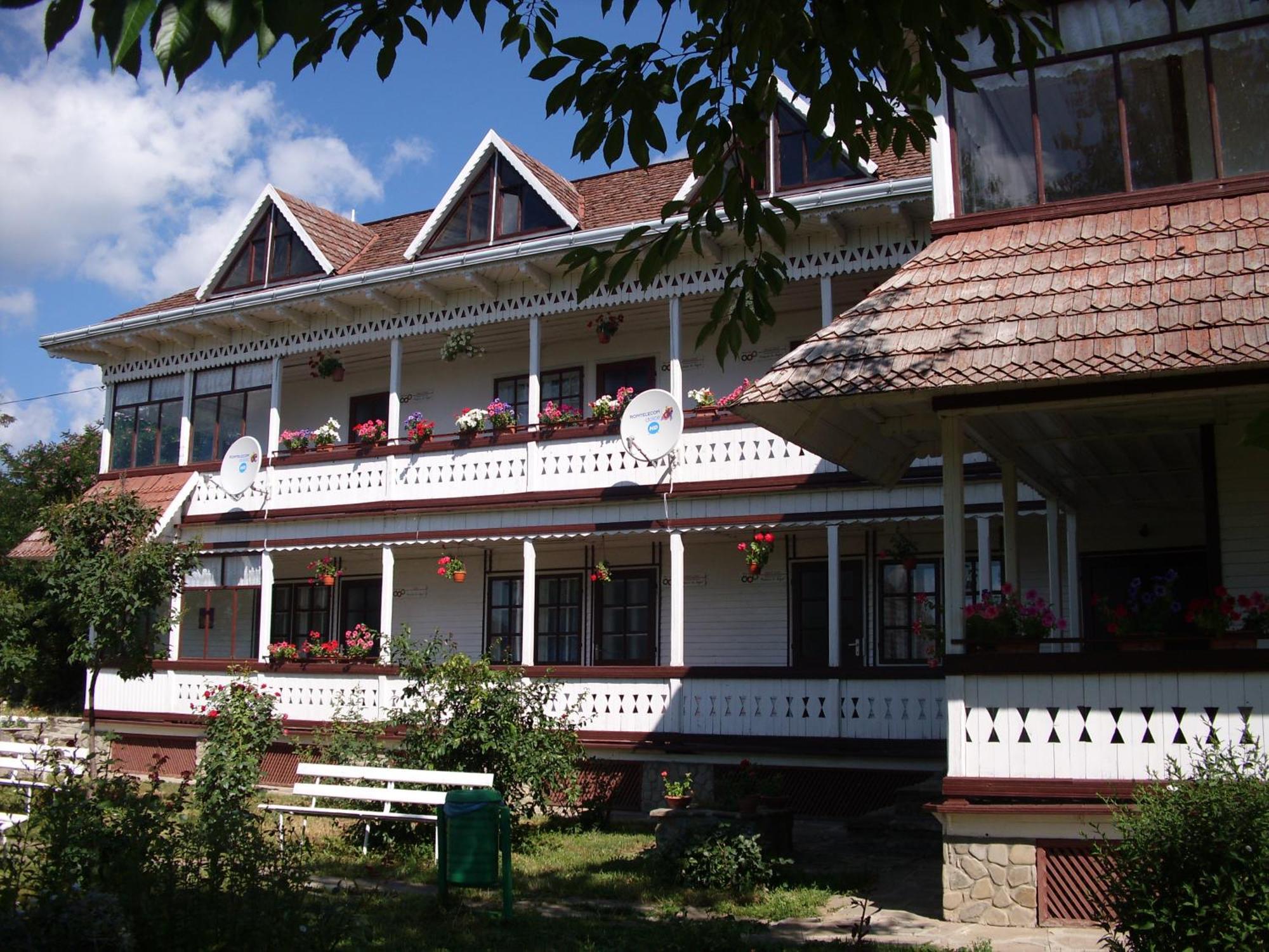 Padurea De Argint Villa Varatec ภายนอก รูปภาพ